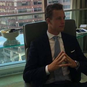 Meet your Posher, Stuart